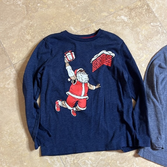 💙Cute long sleeved tees💙 - Picture 2 of 3